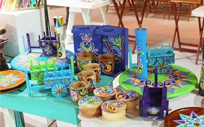 Local Arts & Crafts Displays