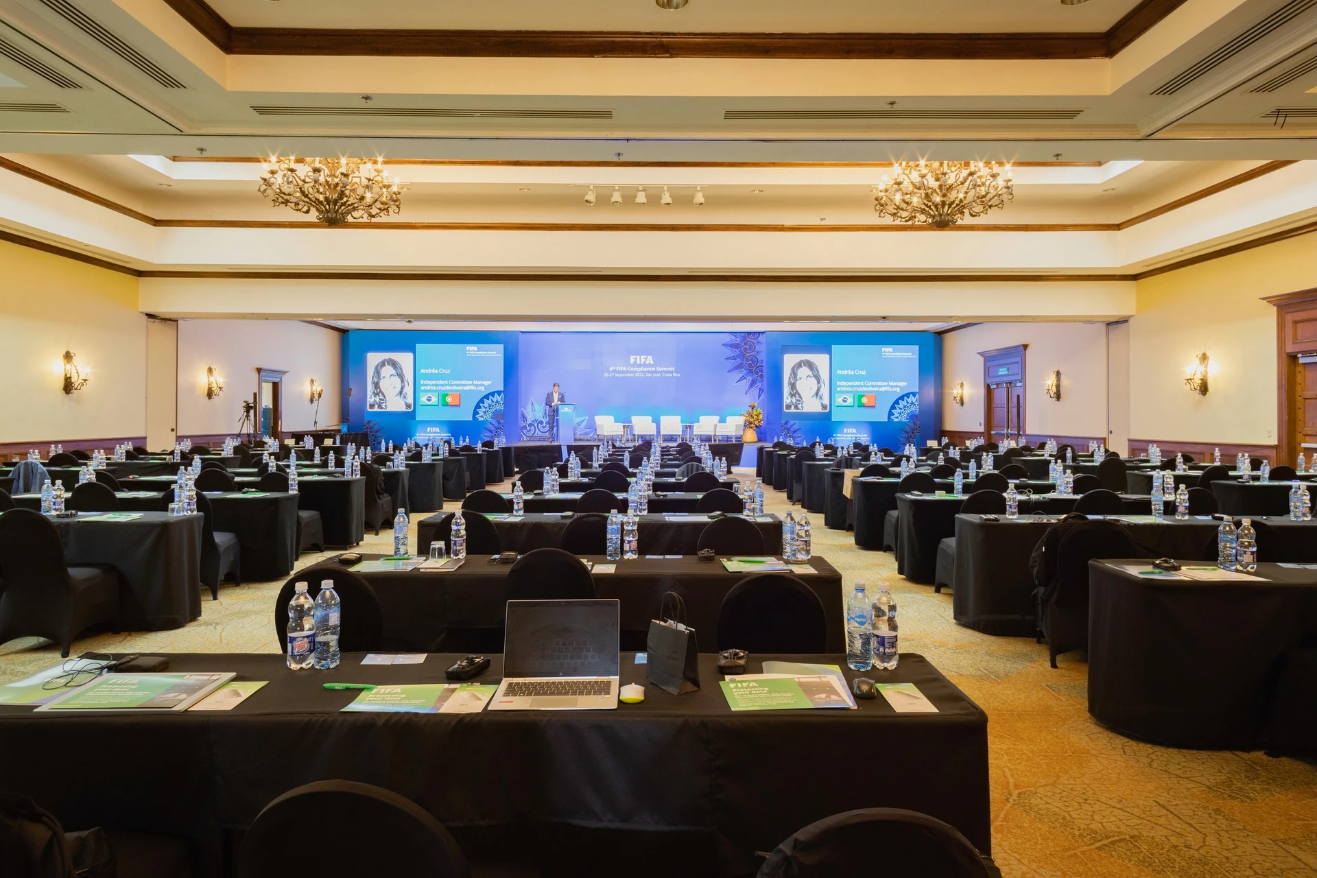 _Photo - Conferences (1)